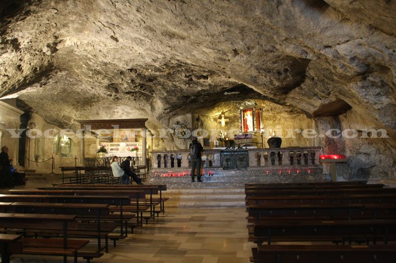 GROTTE-CHIESE INSOLITE IN ITALIA